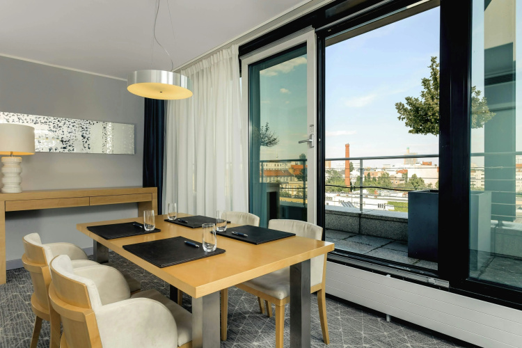 Sheraton Berlin Grand Hotel Esplanade photo 9