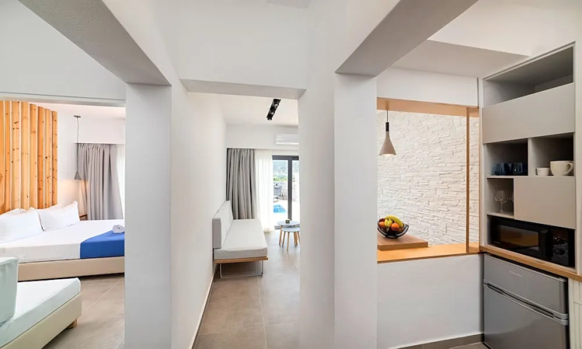 Aelia Suites
