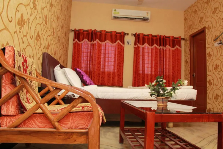 Hotel Vaani Villa