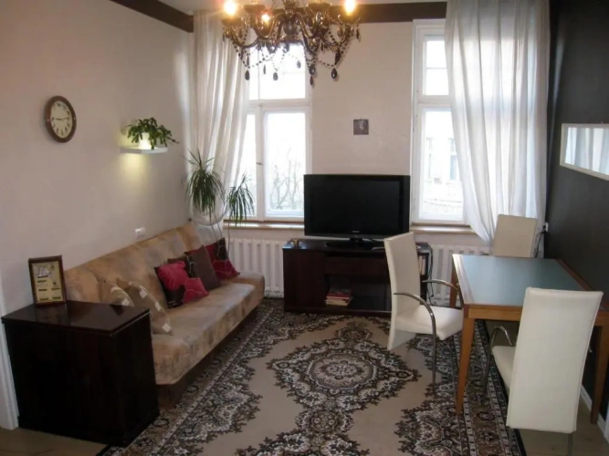 2 Bedrooms Apartment with city view