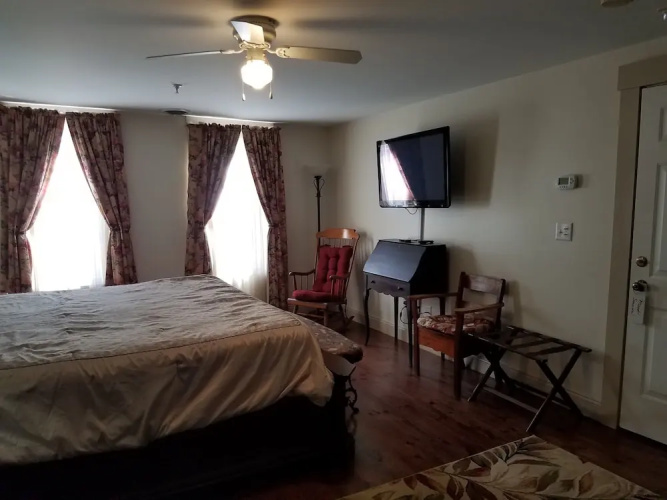 Tilton Inn