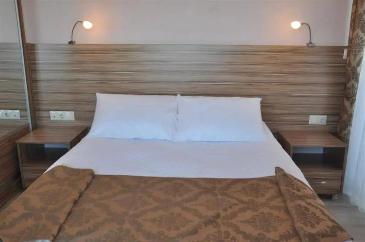 Dort Mevsim Suit Otel
