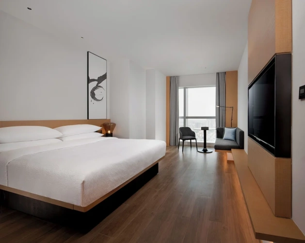 Deluxe Double room with city view
