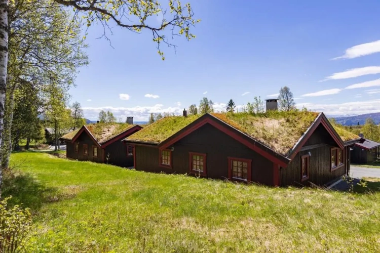 3 Bedrooms Cottage