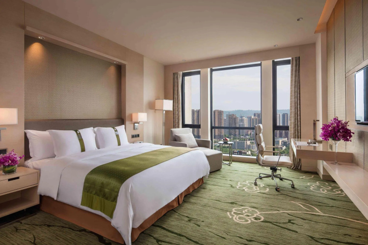 Holiday Inn Chongqing University Town by IHG