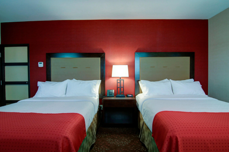 Holiday Inn & Suites St. Catharines Conf Ctr photo 8