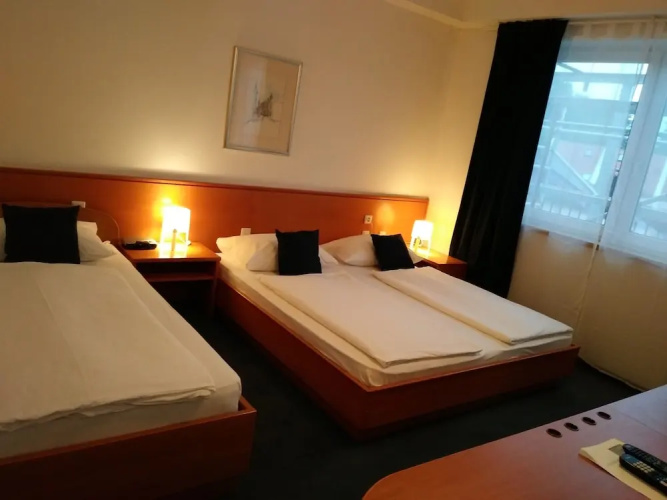Maribor INN Hotel