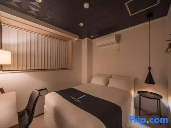 Standard Sextuple room