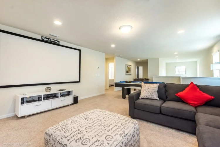 Gobi Villa 1816 Windsor At Westside