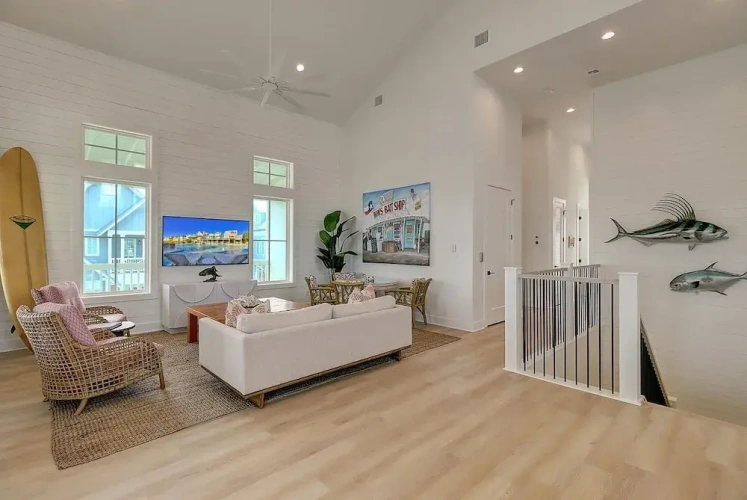 5 Bedrooms Cottage
