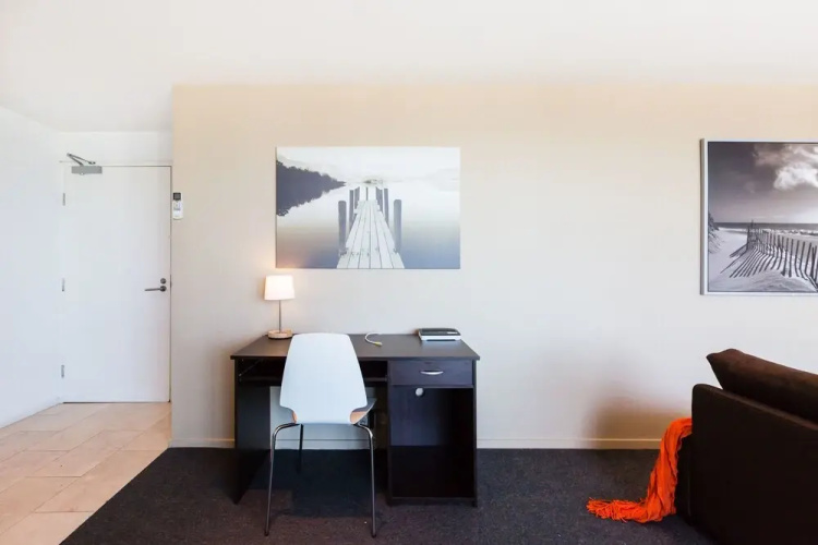 RIVER, 1BDR Melbourne Apartment