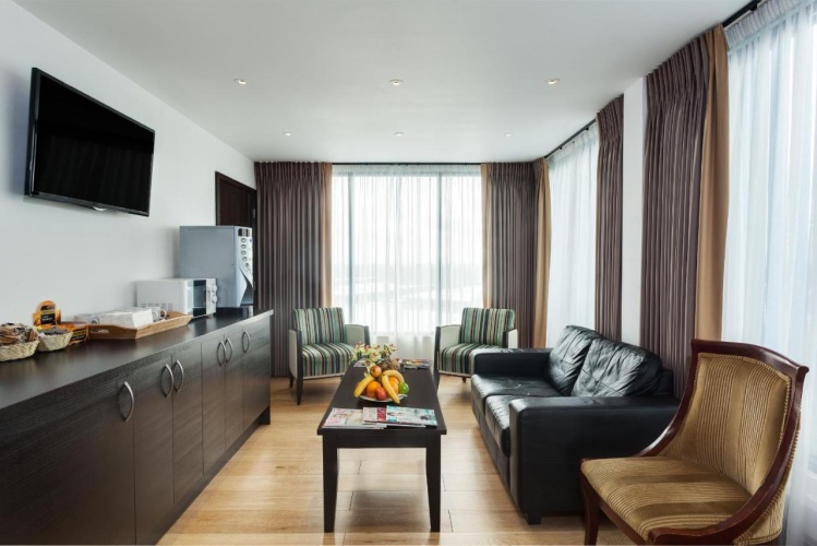 Park Grand London Heathrow photo 8