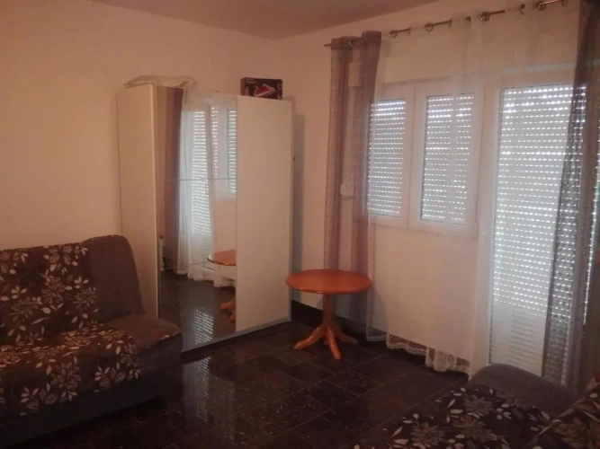 3 Bedrooms Apartment