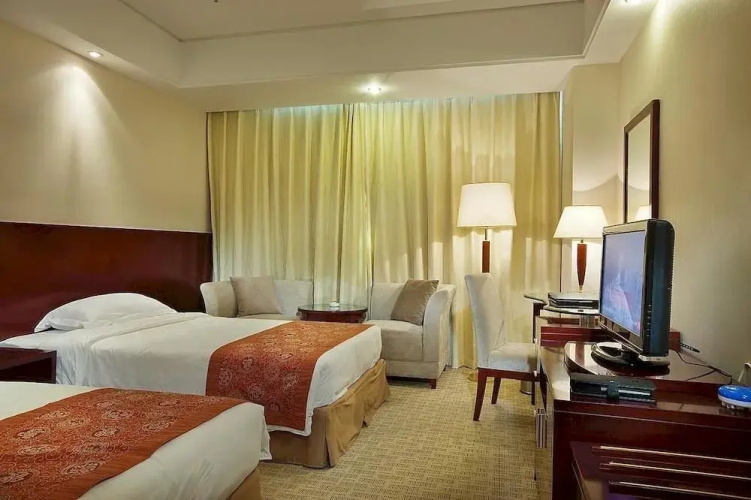 Chengde Tianbao Hotel