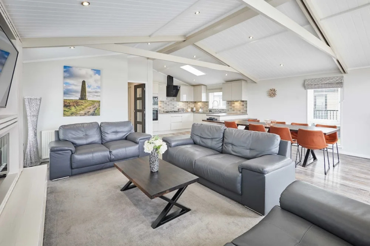 Host Stay Captain Cook Lodge