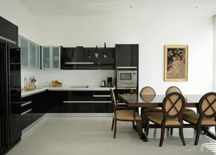 Sunset Plaza Apartment — фото 2