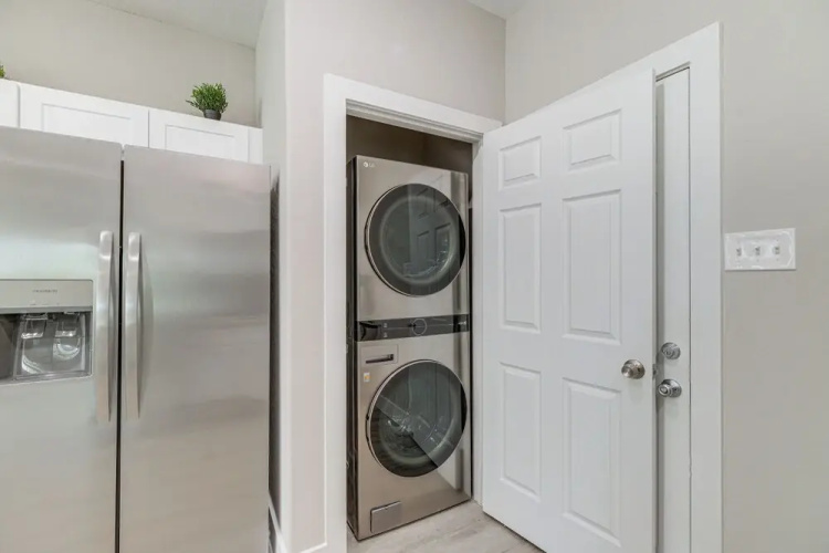 Easy Interstate Access: Quiet Houston Home!