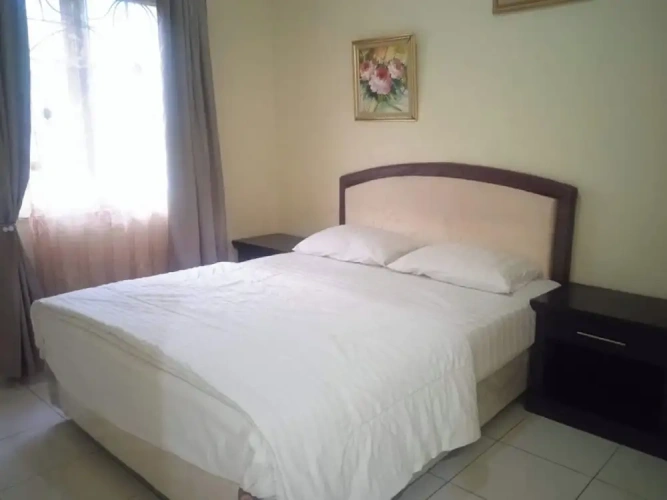 3 Bedrooms Cottage