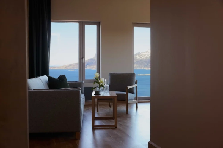 2 Bedrooms Suite
