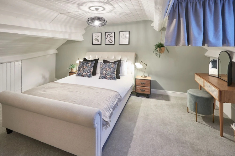 Host Stay Sleepers No 8
