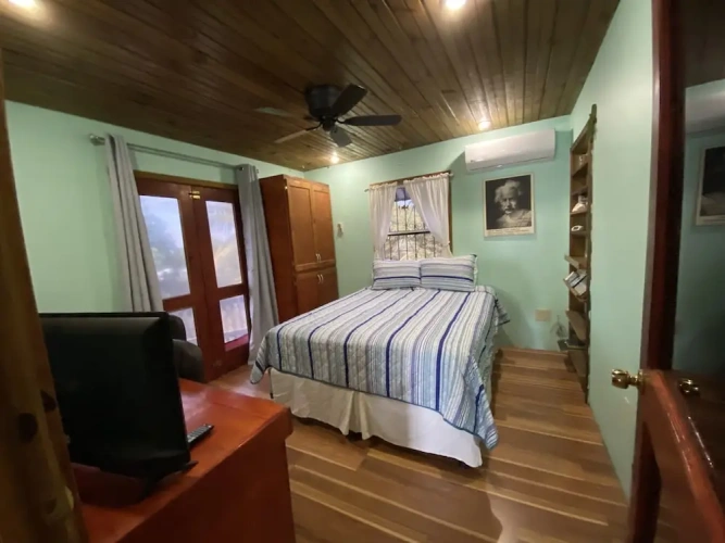2 Bedrooms Executive Apartment with ocean view