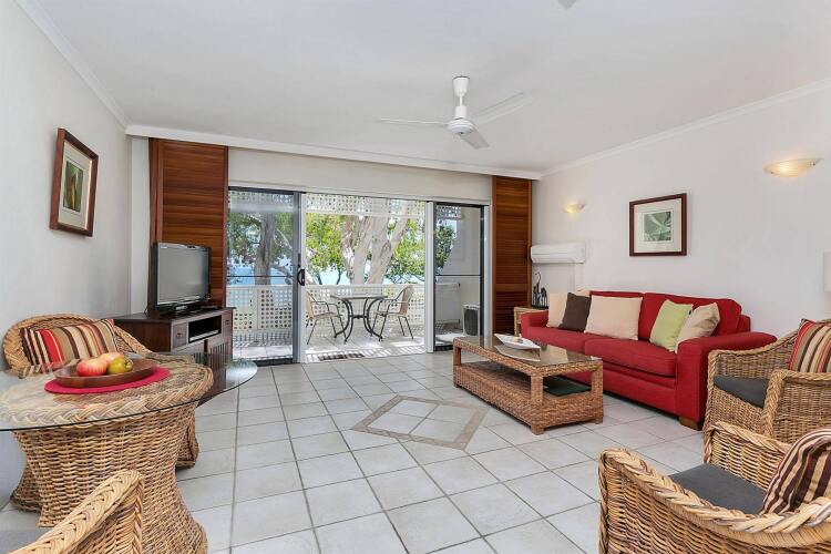 On Palm Cove Beachfront Apartments Over view