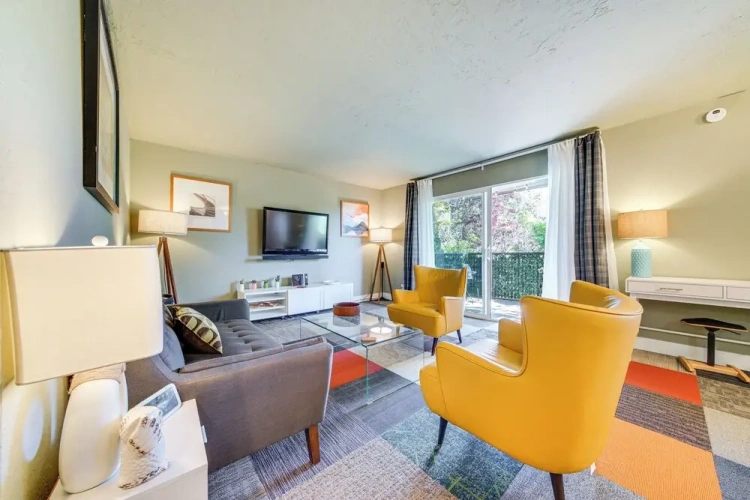 1 Bedroom Apartment