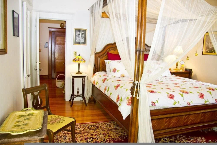 Paradise Bed and Breakfast