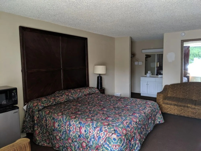 Regency Inn