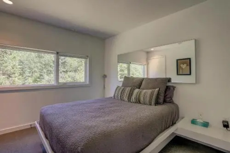Neal Creek-River Vw-AC-2BR/1BA