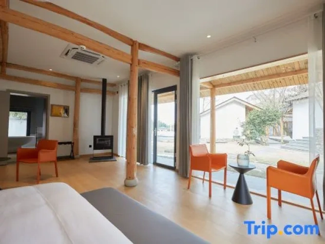 Standard Double room with view