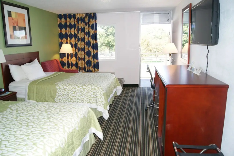 Days Inn Shelby