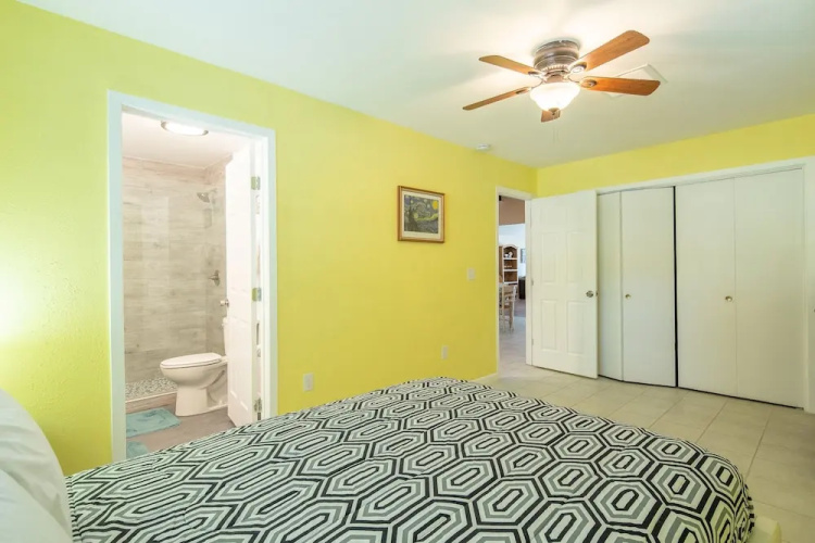 LAKESHORE ESCAPE - 3 Br Home