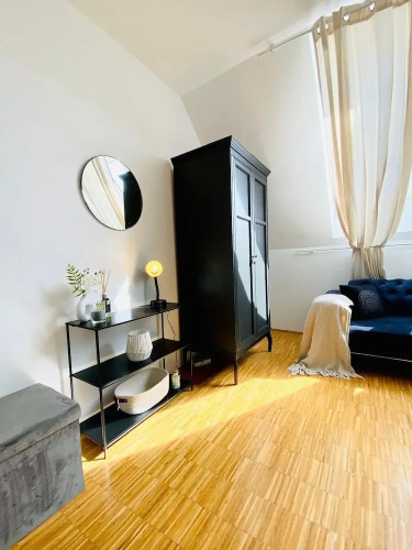 Comfy 3BR Apt With Living Room Balcony