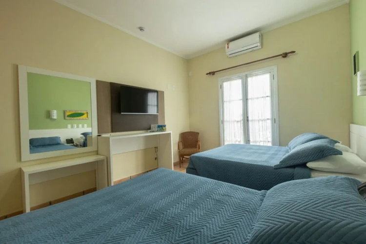 Standard Quadruple Family room