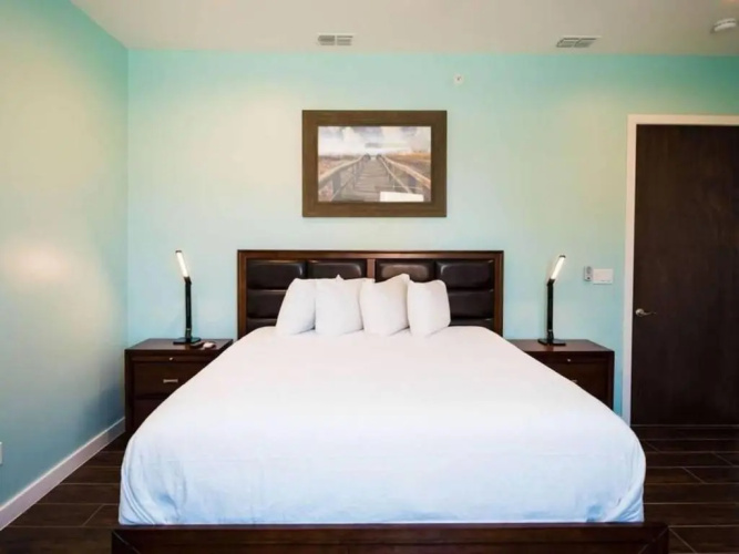 5 BEDROOM BEACHFRONT CONDO - 2nd Floor