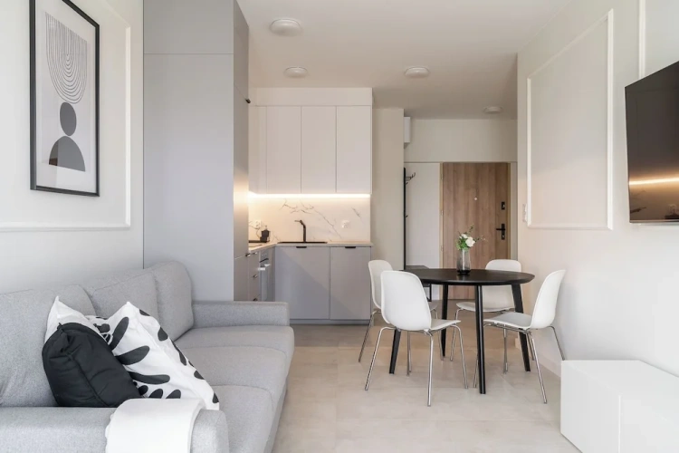 Apartment with balcony