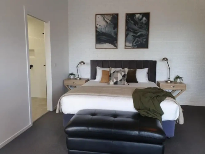 Executive Double Suite with partial ocean view