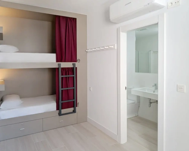 Bed in Dorm