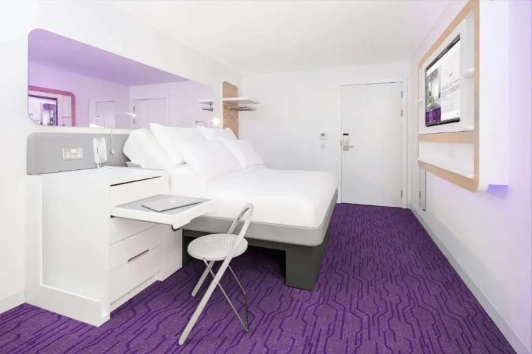 Queen Cabin Double room