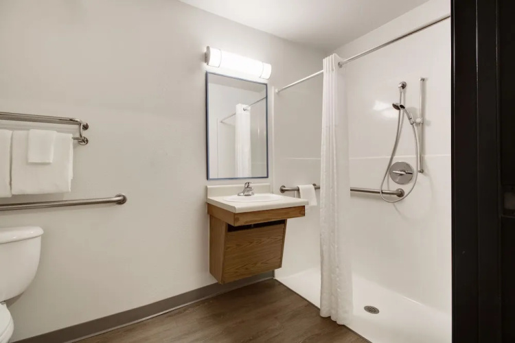 WoodSpring Suites Houston Baytown