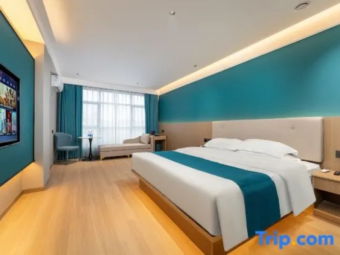 Deluxe Double room with city view
