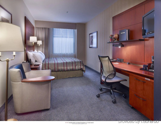Central Loop Hotel