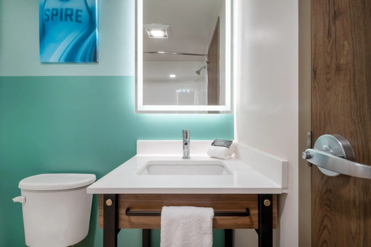 Wingate by Wyndham Geneva at SPIRE Academy