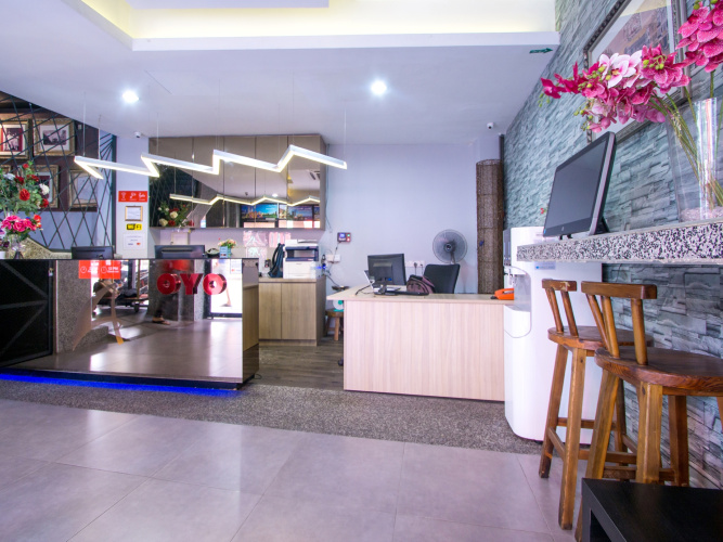 Max Star Hotel - Backpackers