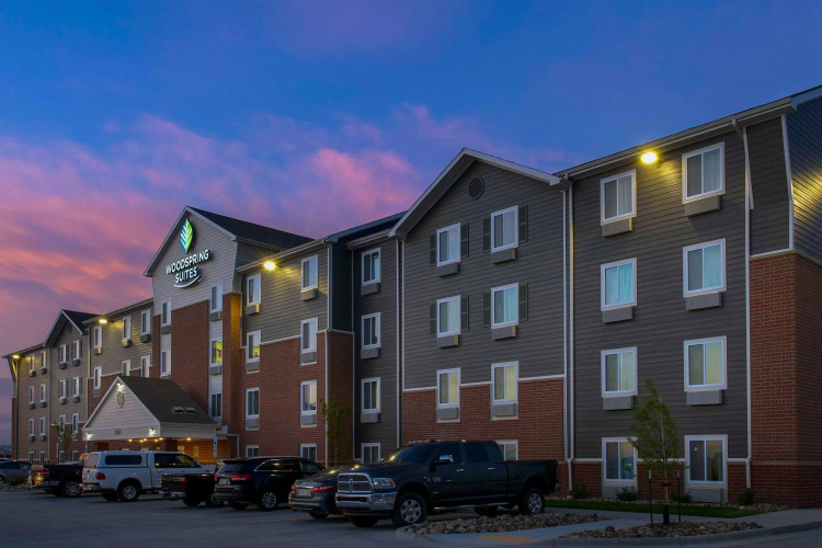 WoodSpring Suites Fargo North Near NDSU