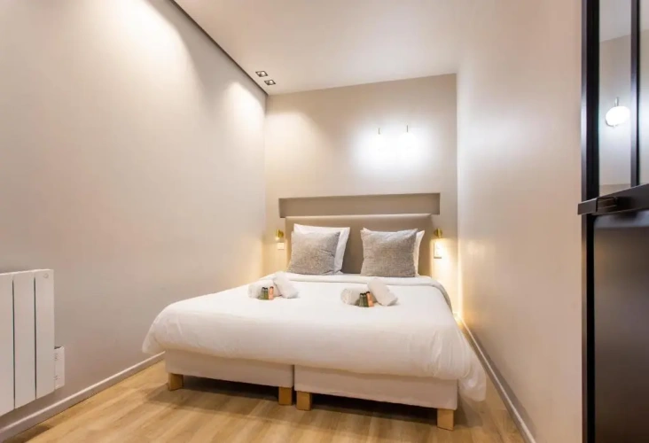 Deluxe Apartment