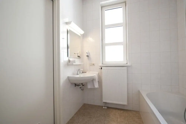 Premier Twin room with balcony