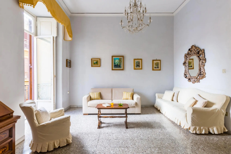 Rettifilo Family Apartment by Wonderful Italy