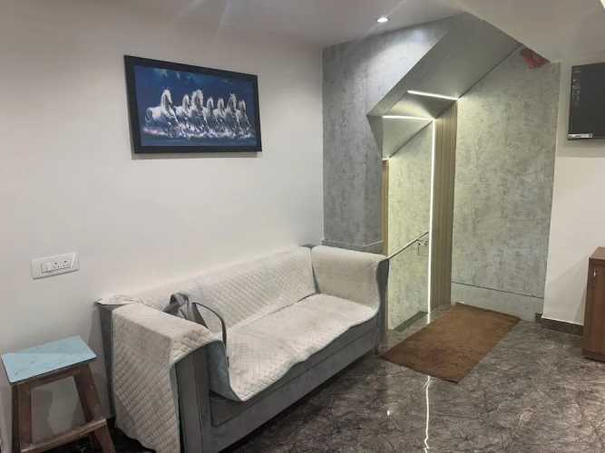 Hotel Sahara Residency